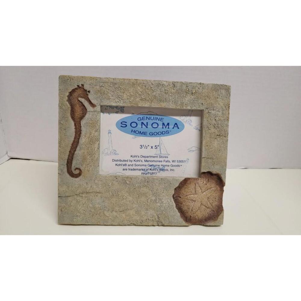 Genuine Sonoma Home Goods frame made of resin material seahorse/sand dollar desi